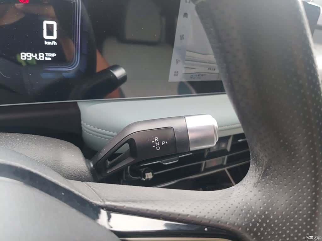 Geely E, 2023 10