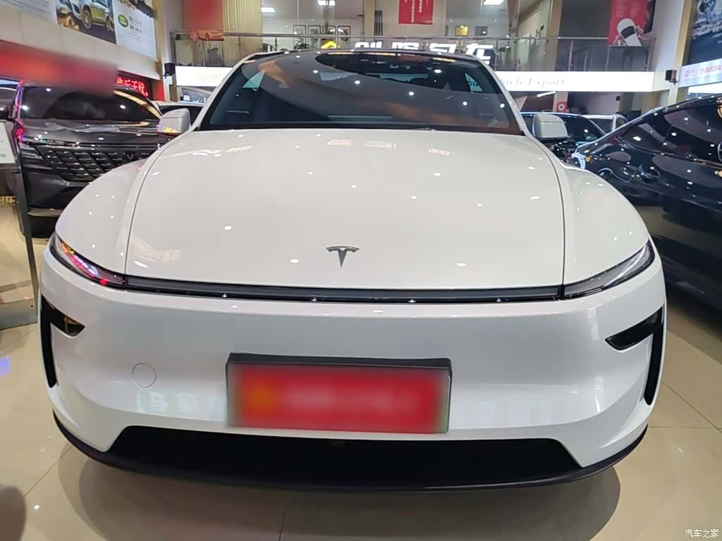 Tesla Model Y, 2026 3