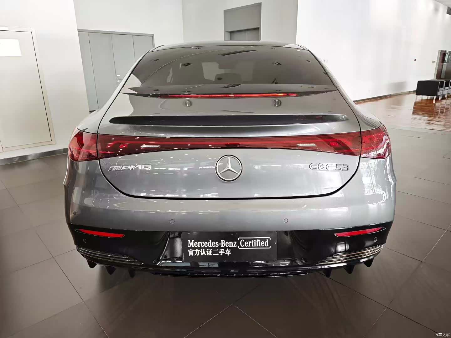 Mercedes-Benz EQE, 2024 7