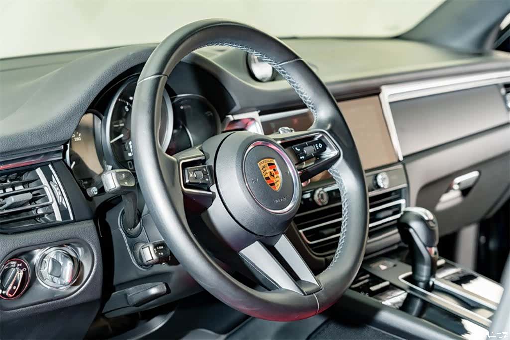 Porsche Macan, 2023 10