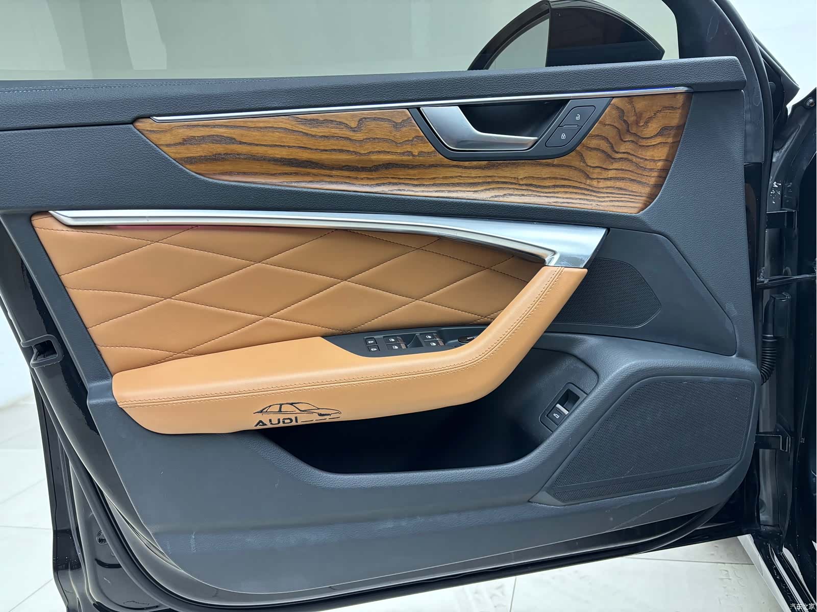 Audi A6L, 2021 14