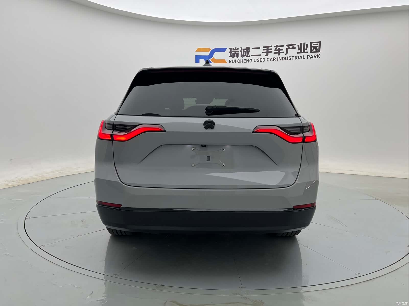NIO ES8, 2021 4