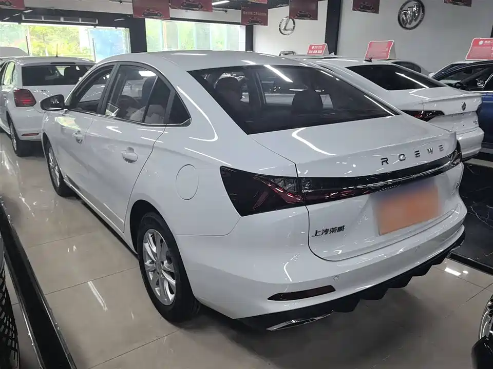 Roewe i5