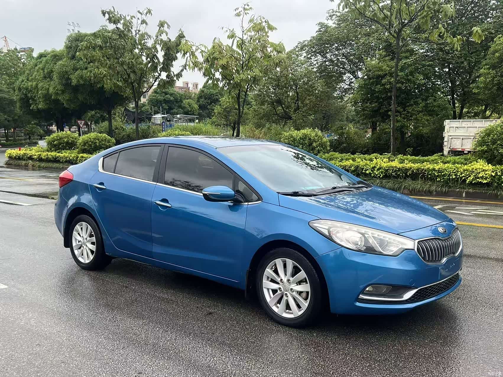 Kia K3, 2013 3