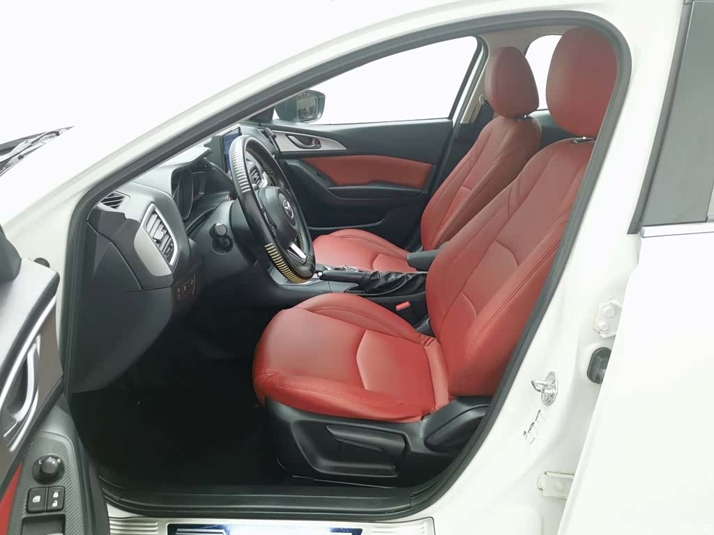 Mazda Mazda3, 2018 10