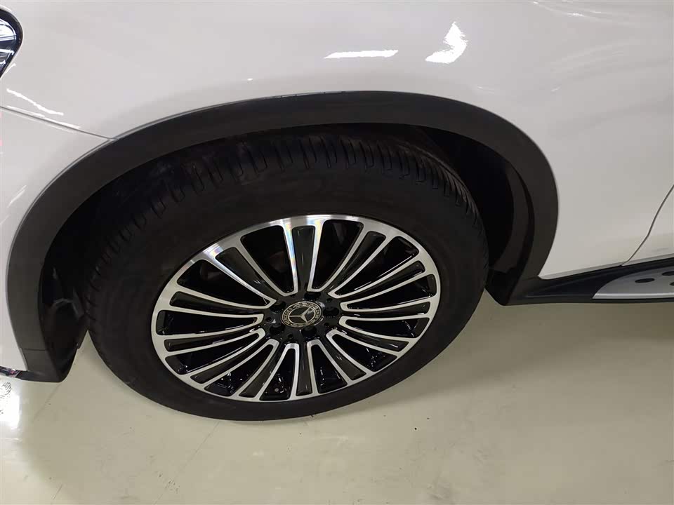 Mercedes-Benz GLC Mercedes-Benz GLC