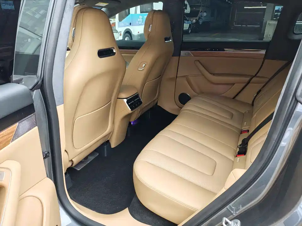 HarmonyOS Wisdom World R7