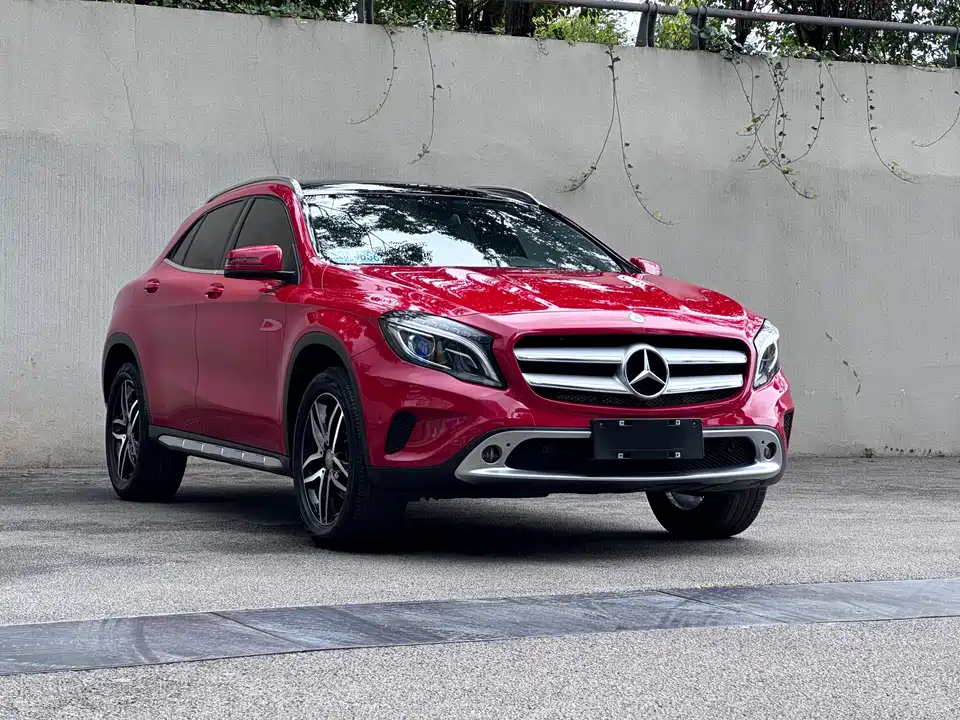 Mercedes-Benz GLA