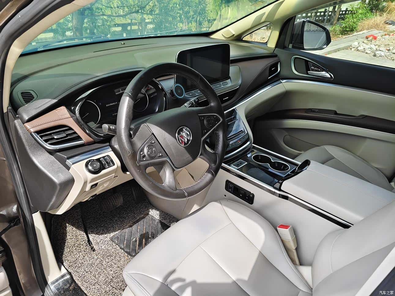 Buick GL8, 2020 все фото