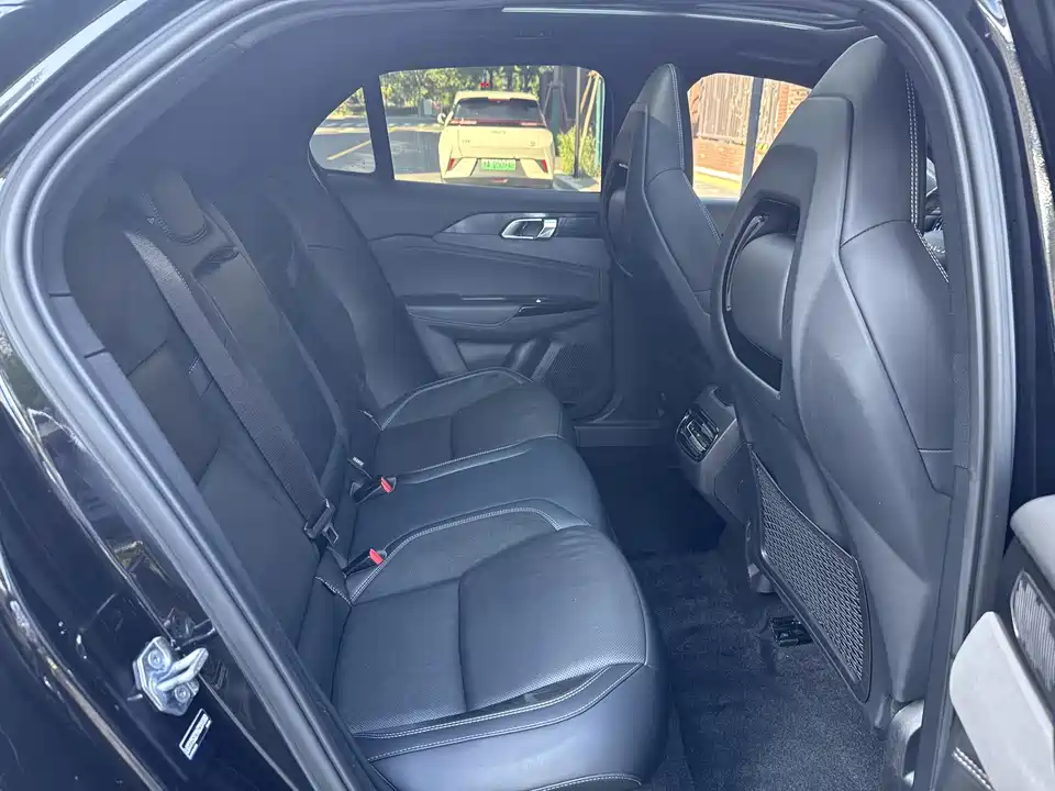 Lynk & Co 02 Hatchback