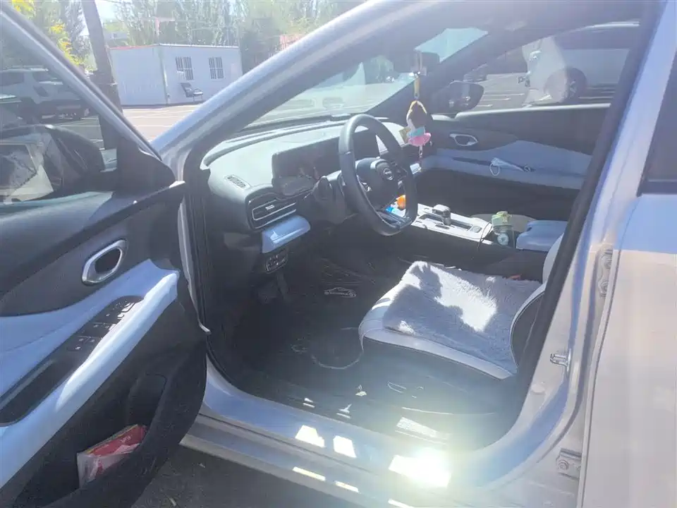 Trumpchi Shadow Leopard