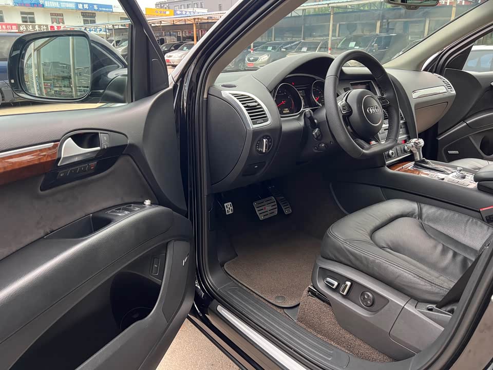 Audi Q7 Audi Q7