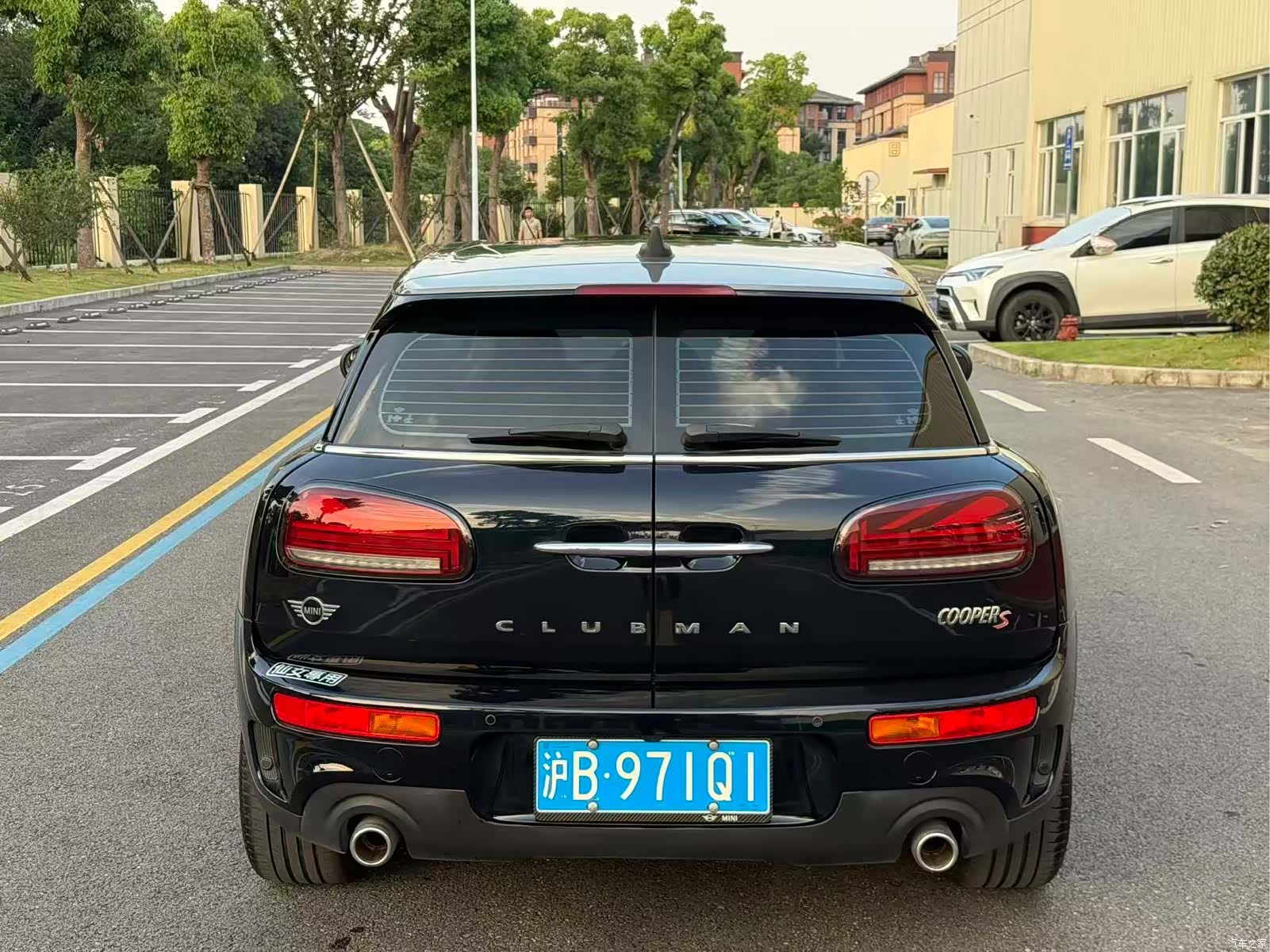 Mini Clubman, 2020 все фото