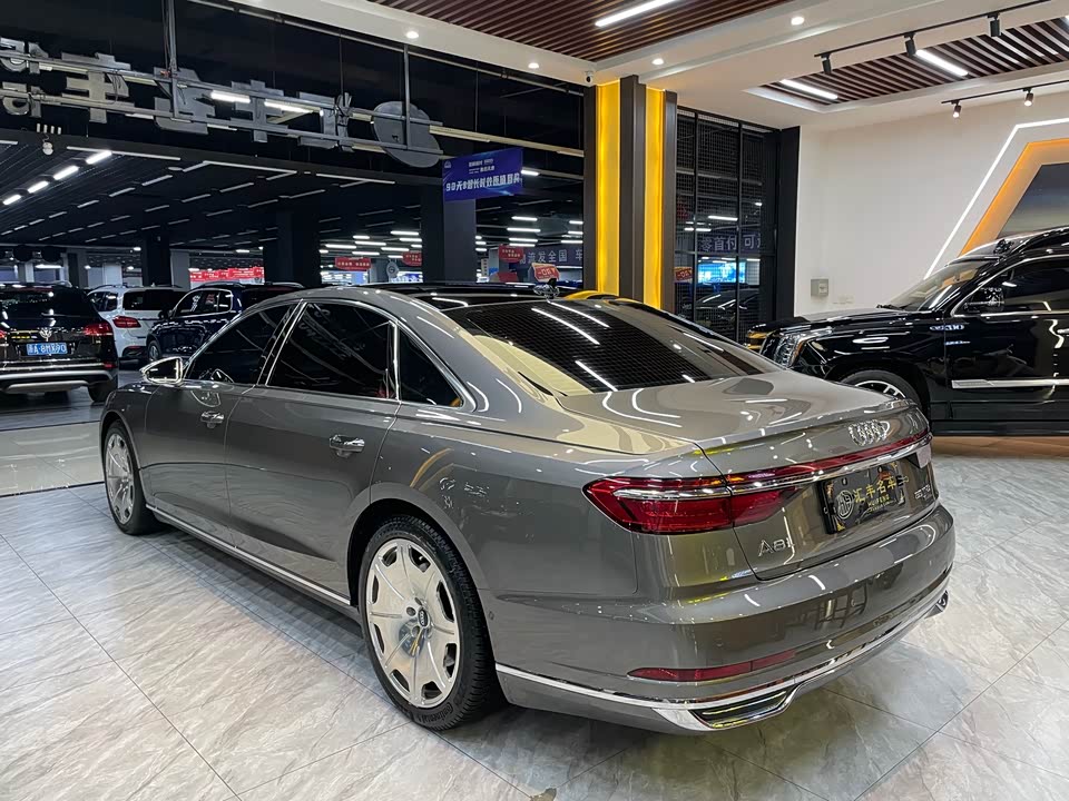 Audi A8