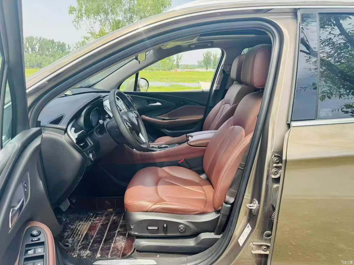 Buick Envision Plus, 2019 все фото
