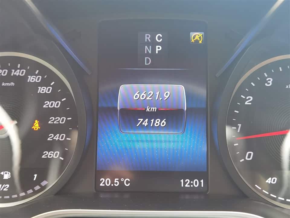 Mercedes-Benz V-class