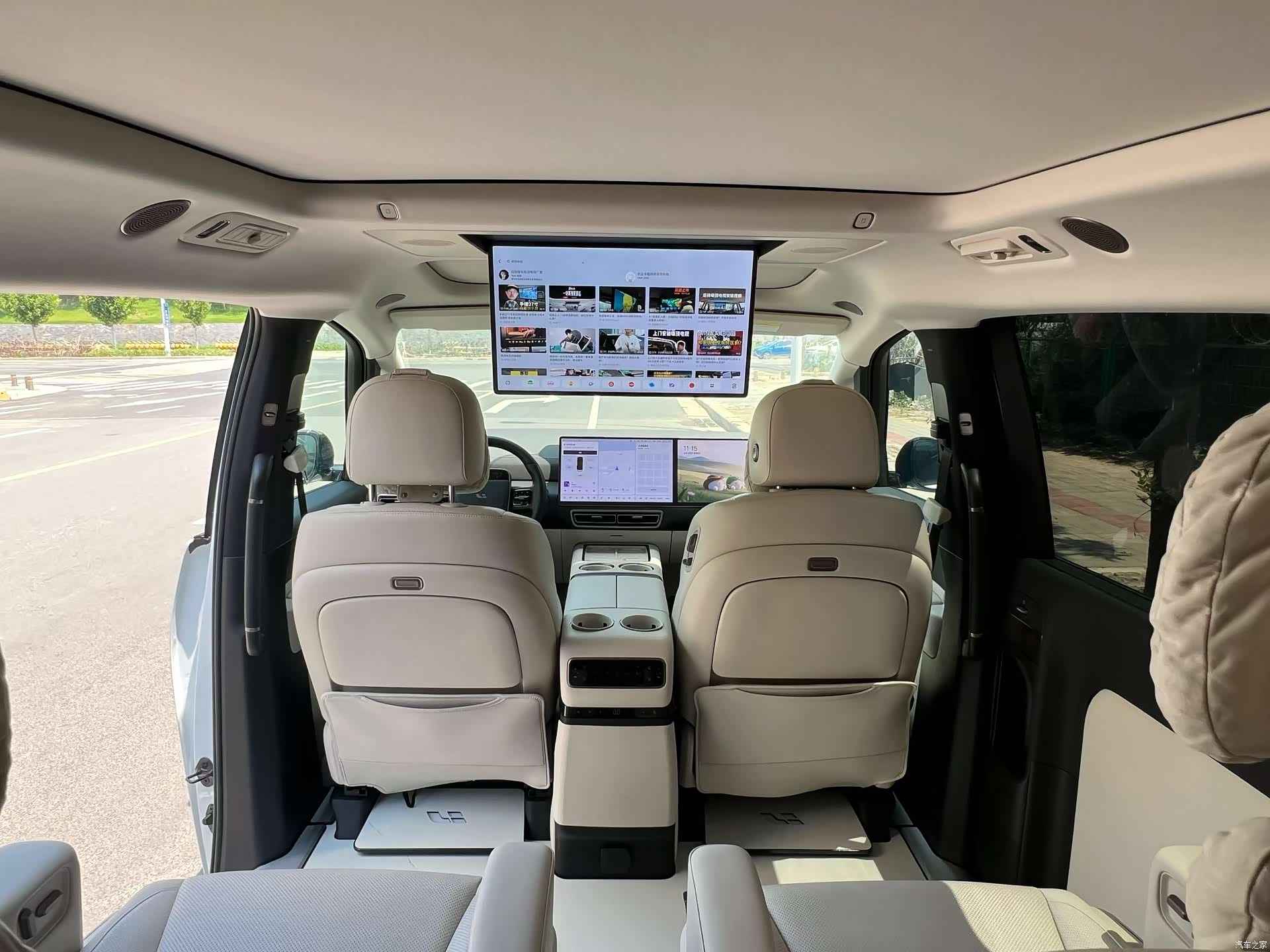 Li Auto MEGA, 2025 7