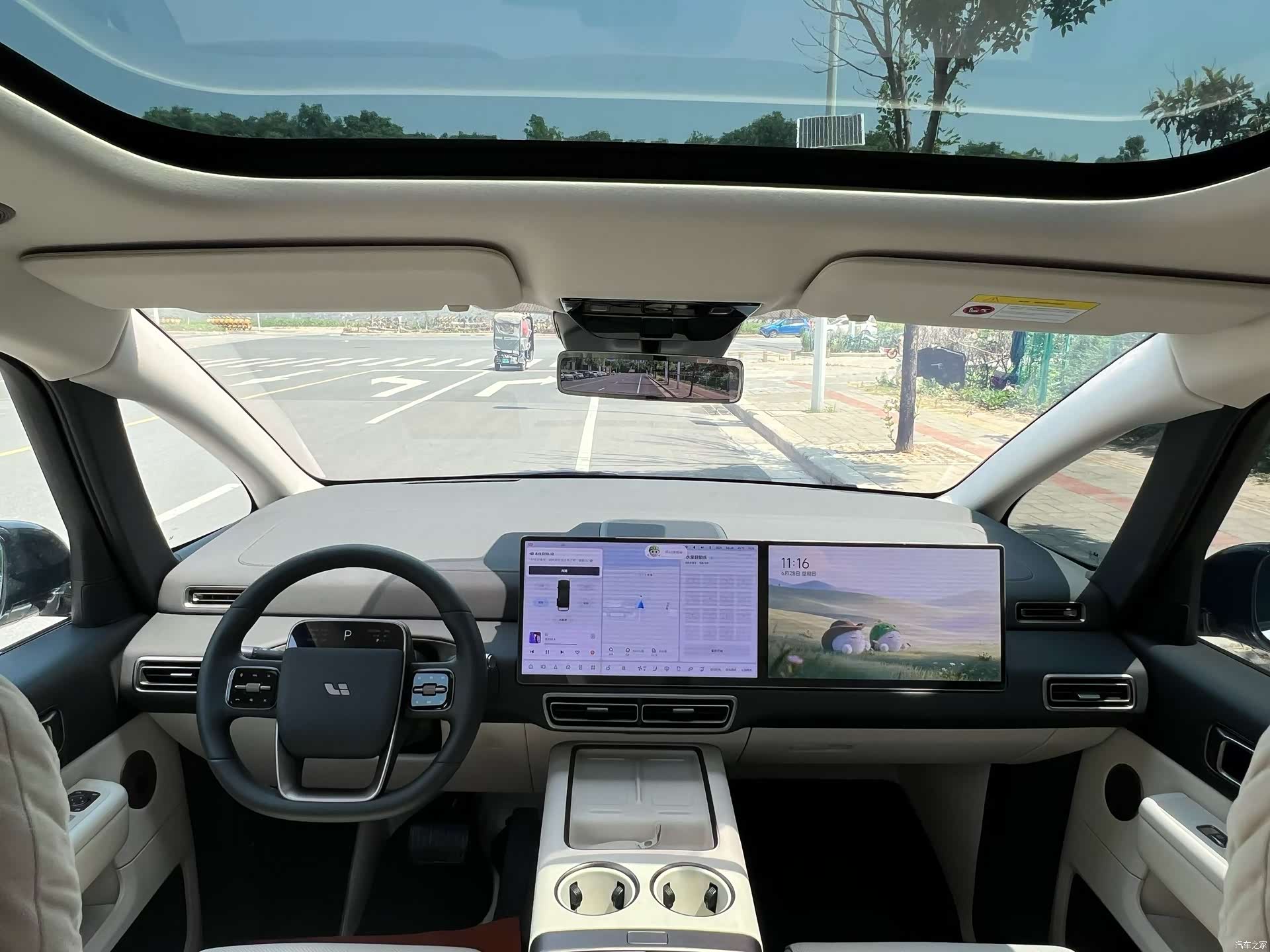 Li Auto MEGA, 2025 4