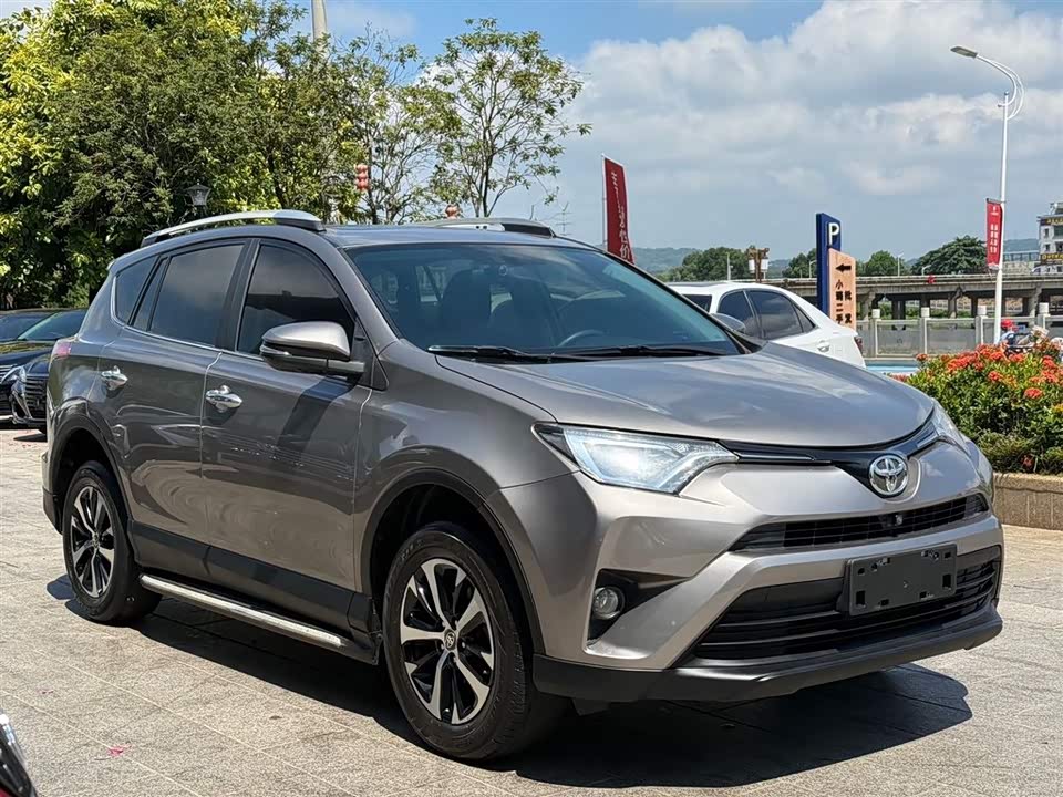 Toyota RAV4 Rongfang