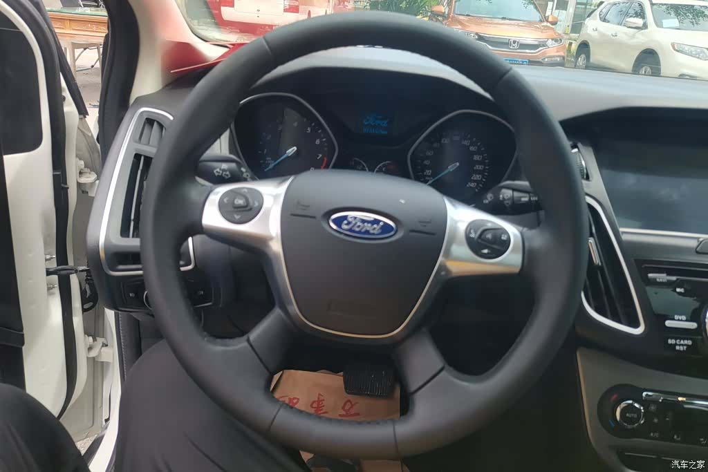 Ford Focus, 2015 15