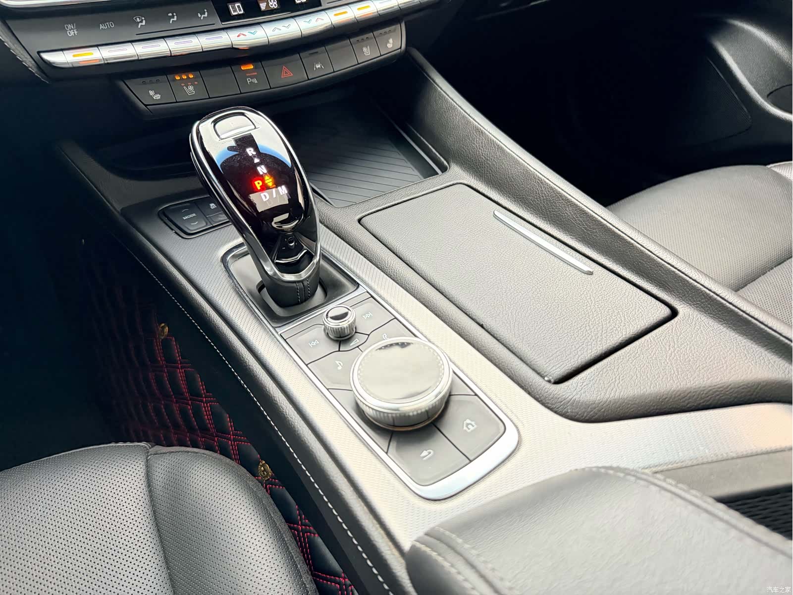 Cadillac CT5, 2023 19
