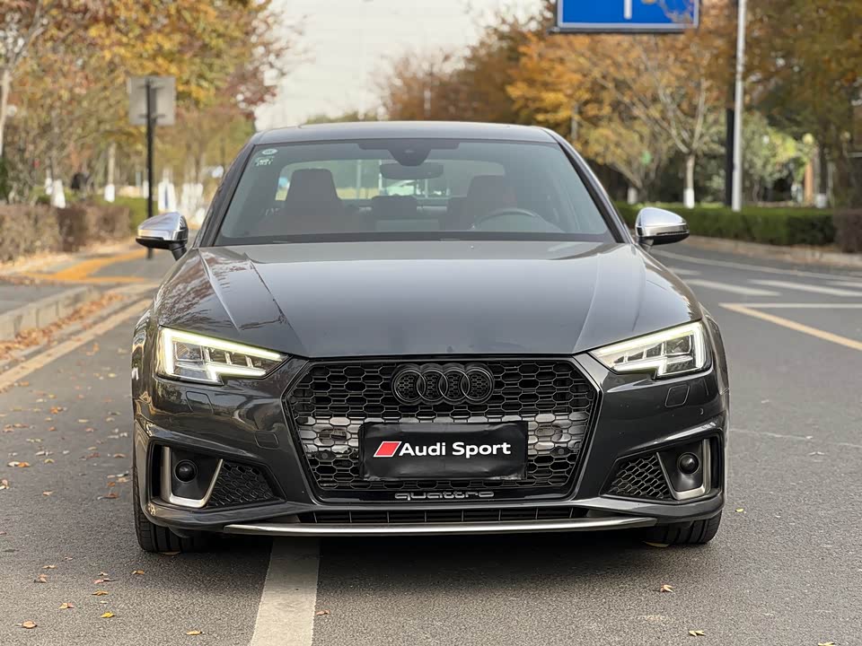 Audi S4