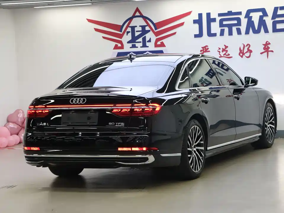 Audi A8