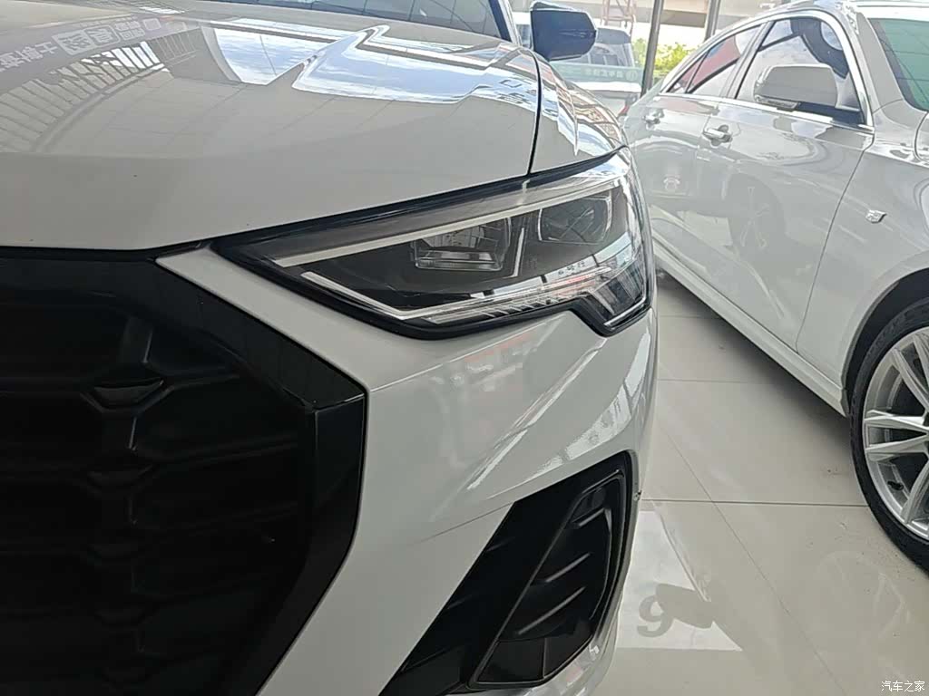 Audi Q3, 2023 18