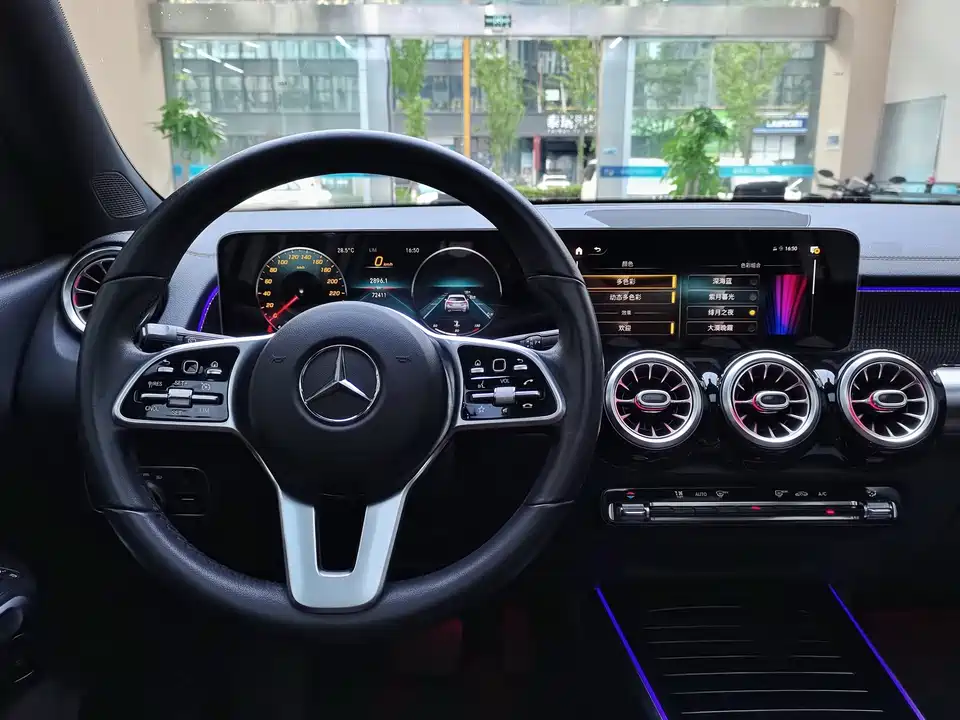Mercedes-Benz GLB