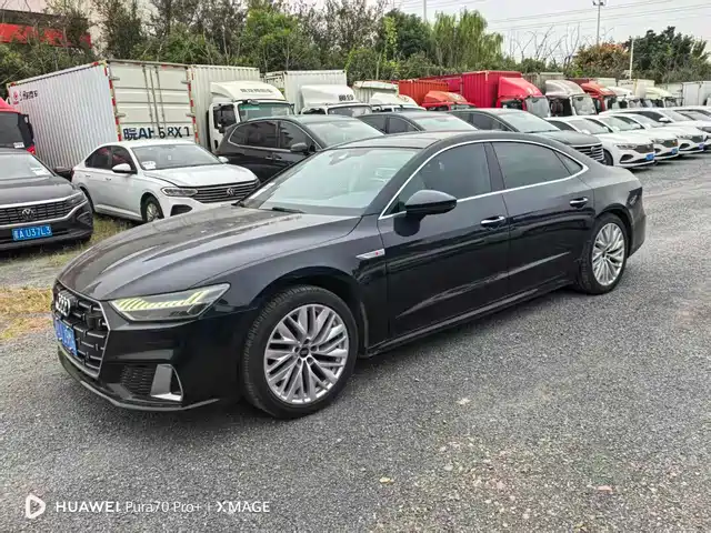 Audi A7L 2024 — купить из Китая под заказ