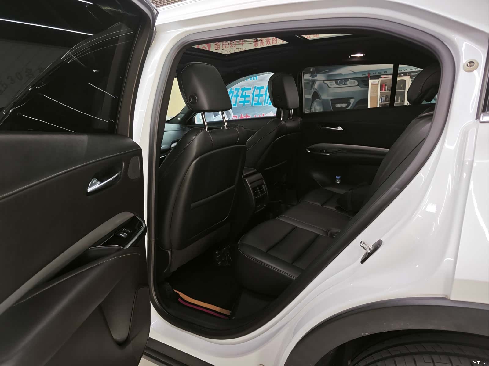 Cadillac XT4, 2021 все фото
