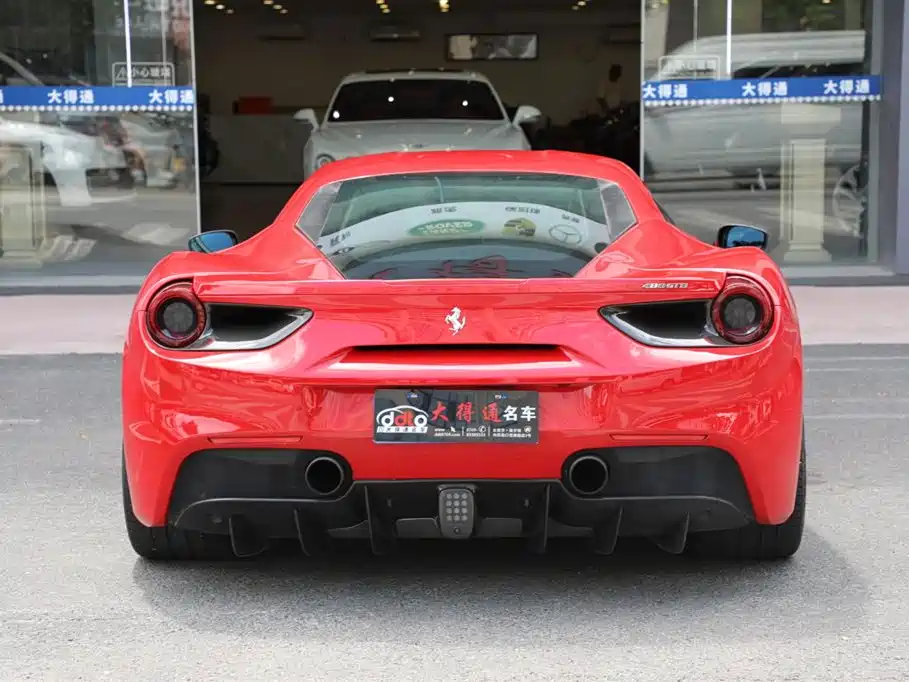 Ferrari 488