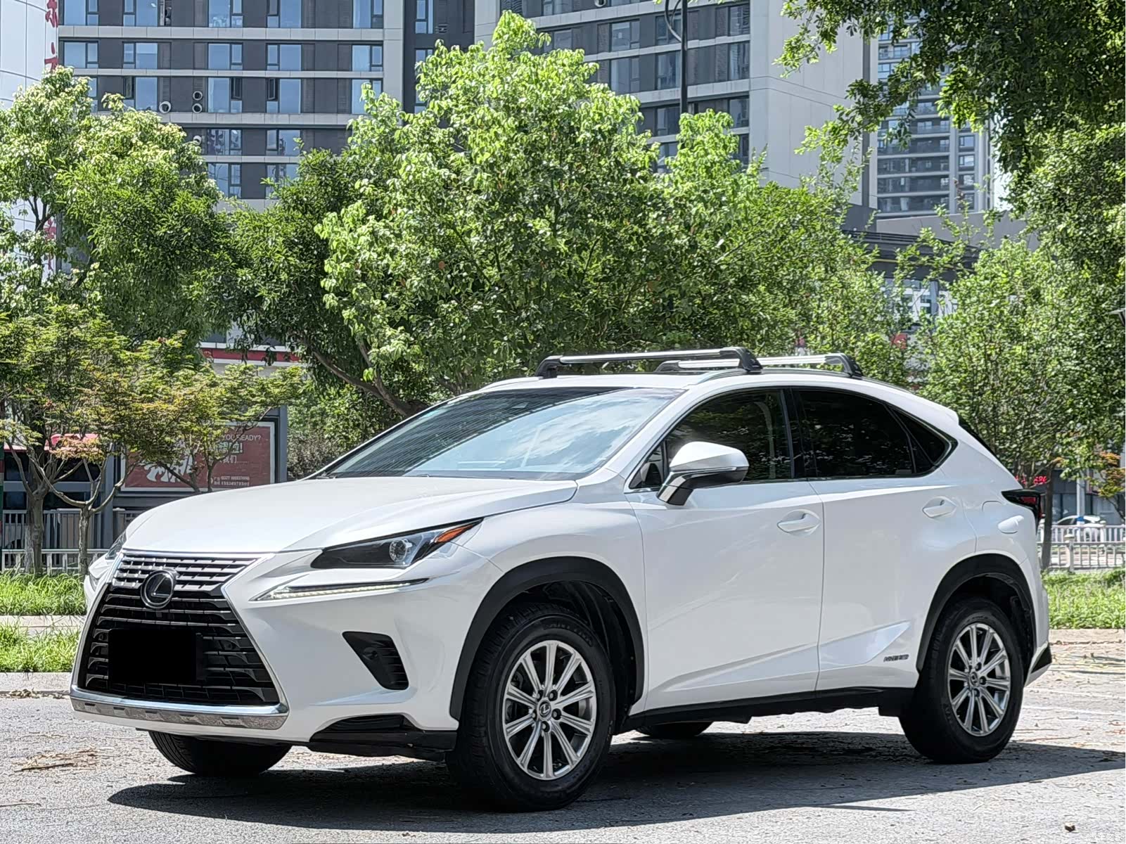 Lexus NX, 2018 1