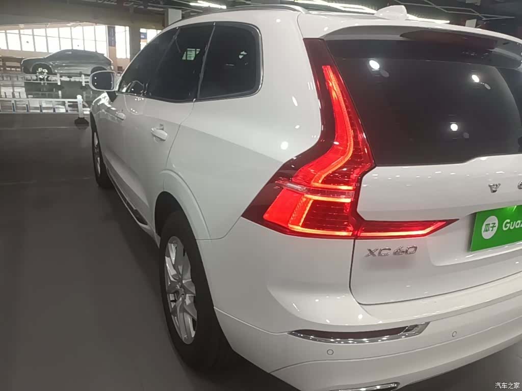 Volvo XC60, 2021 все фото