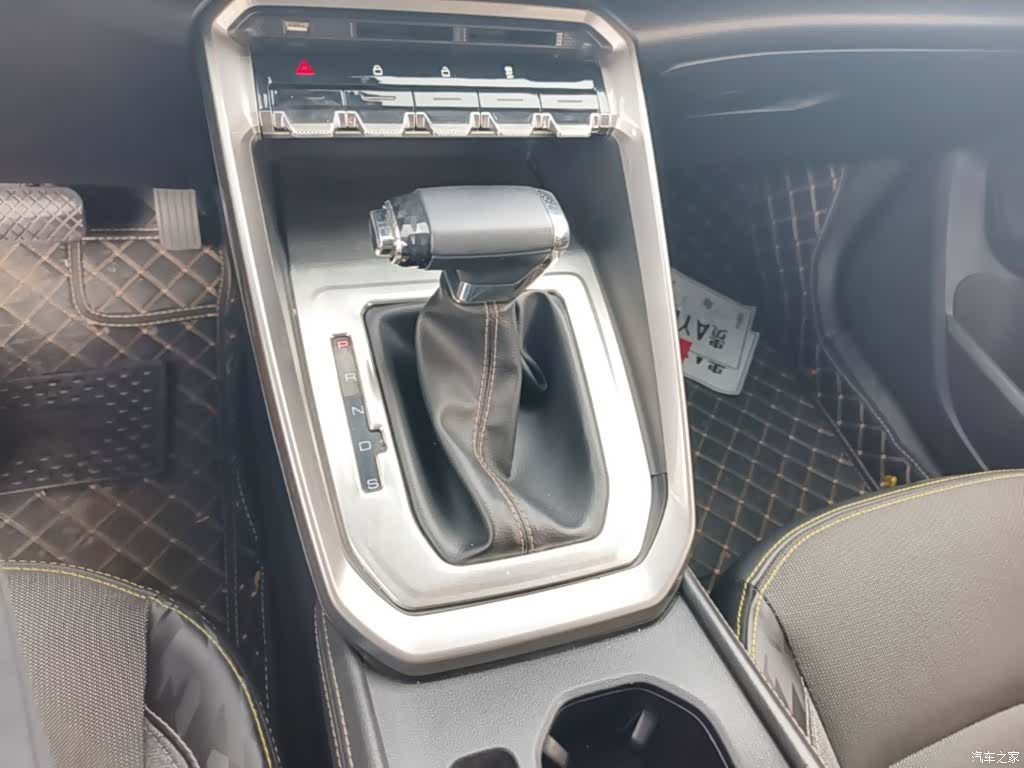 Wuling RS-3, 2019 14