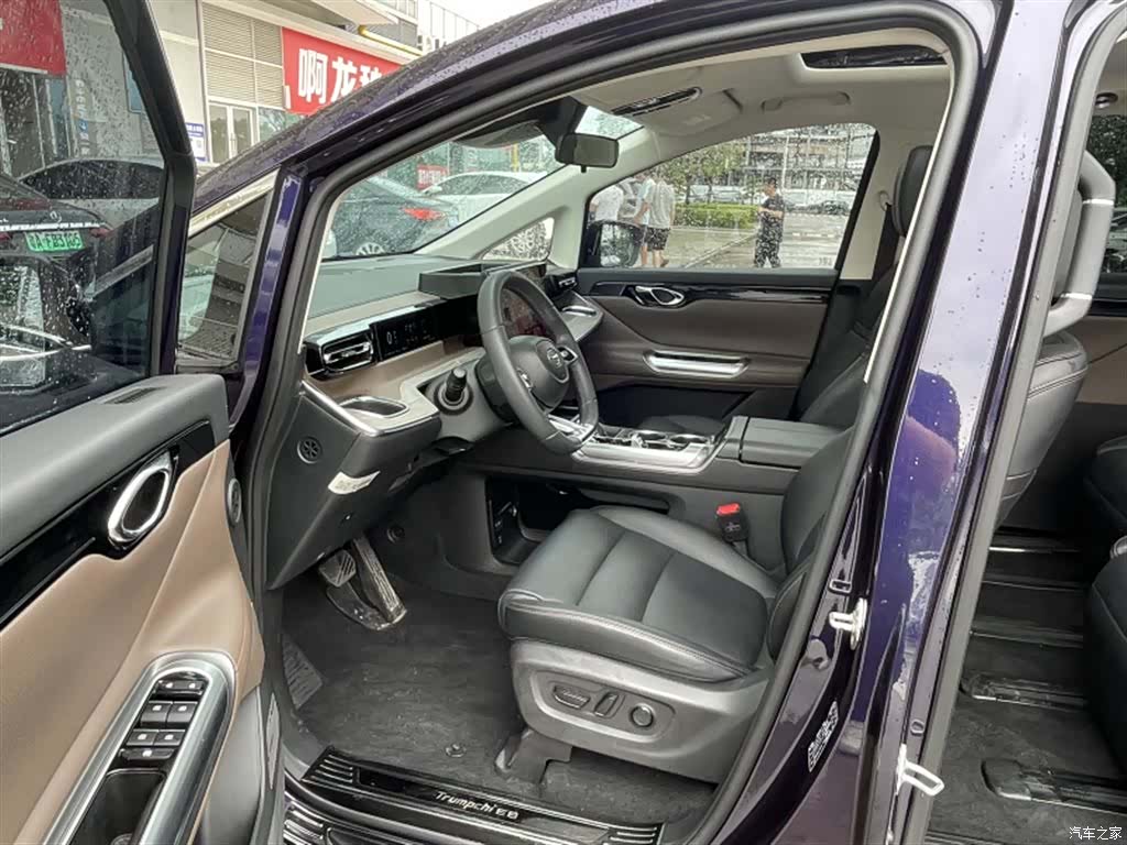 Trumpchi E8, 2024 6