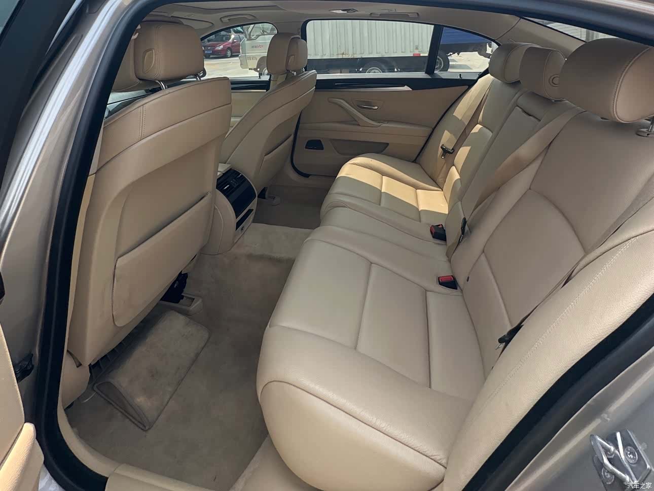 BMW 5 Series, 2012 10