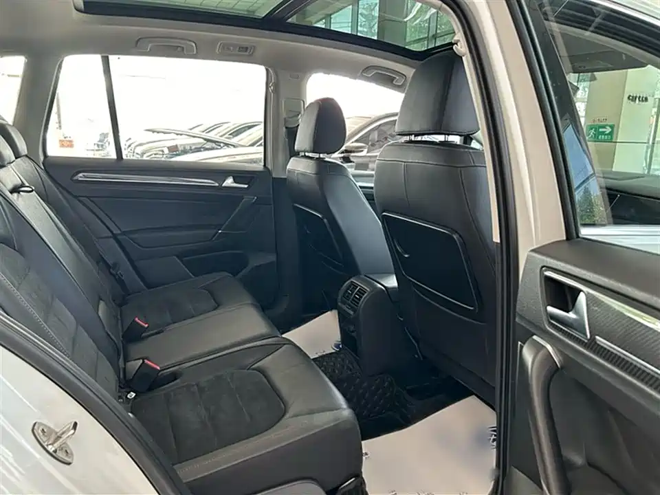 Volkswagen Golf*Jiayu