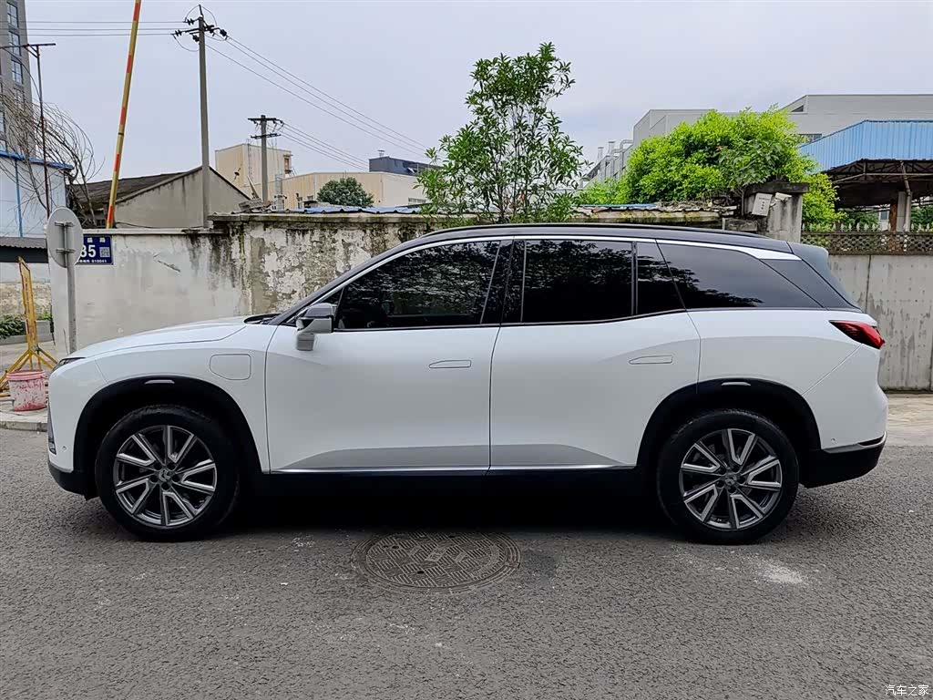 NIO ES8, 2022 3