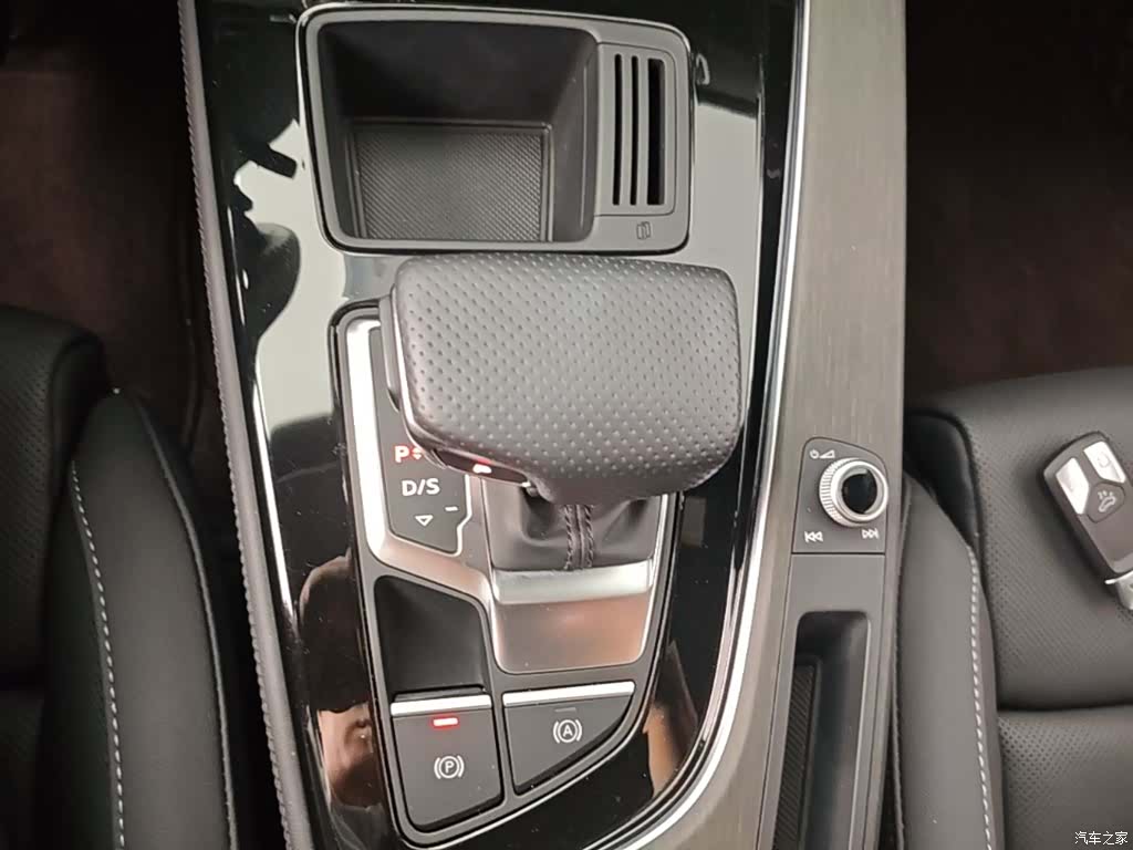 Audi A4L, 2024 14