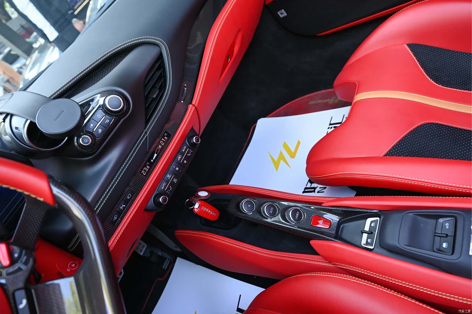 Ferrari F8, 2022 6