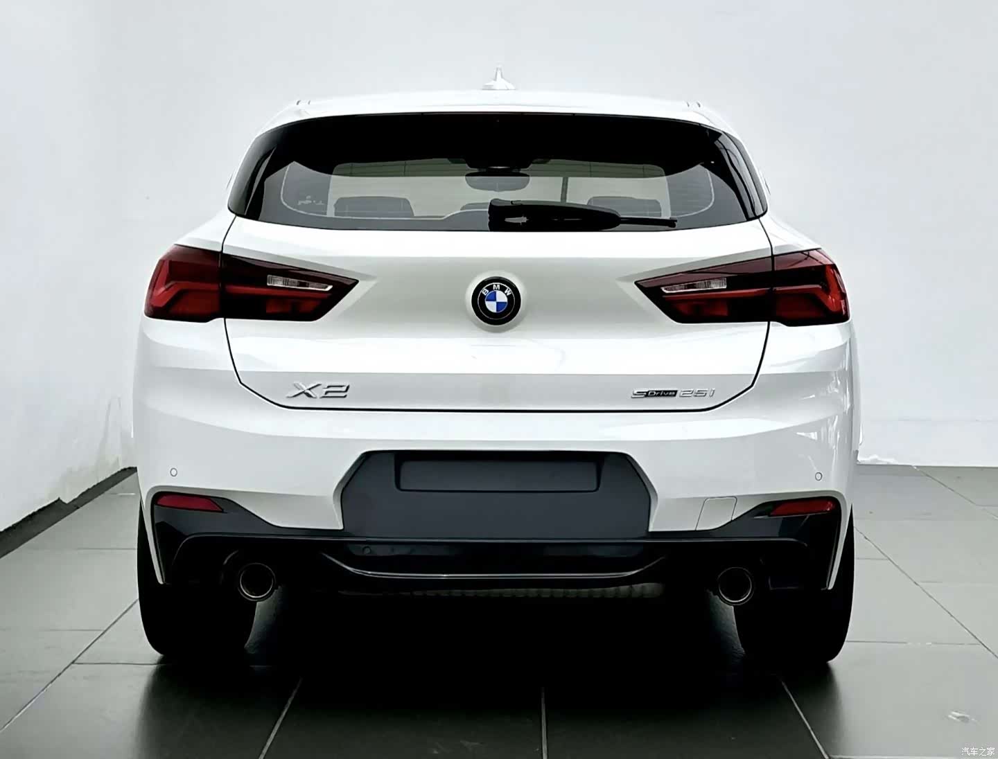 BMW X2, 2023 все фото