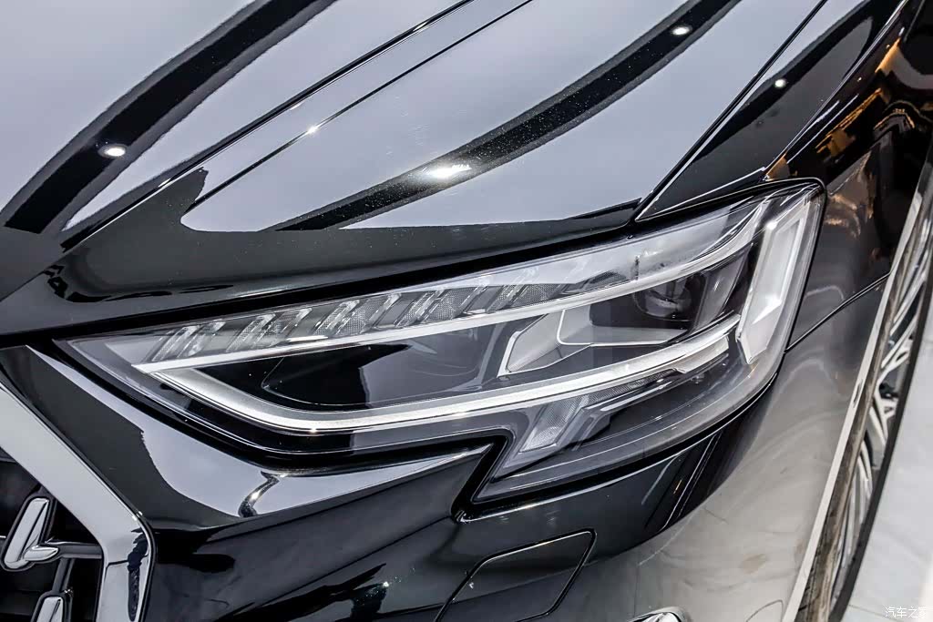 Audi A8L, 2022 16