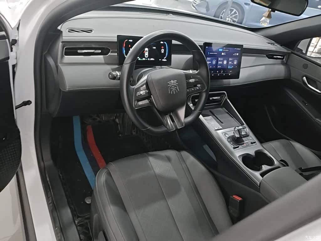 BYD Qin, 2025 10