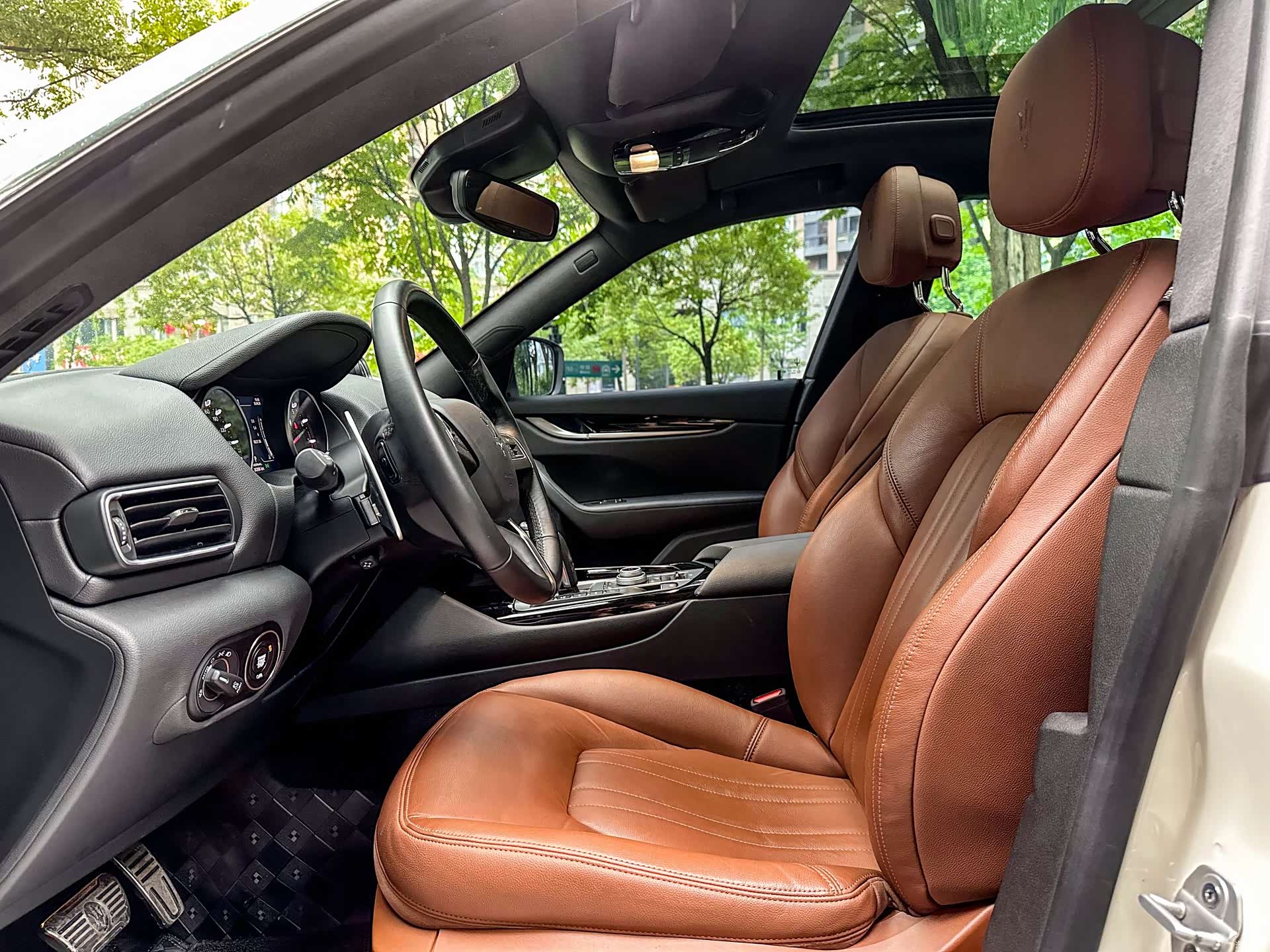 Maserati Levante, 2022 13