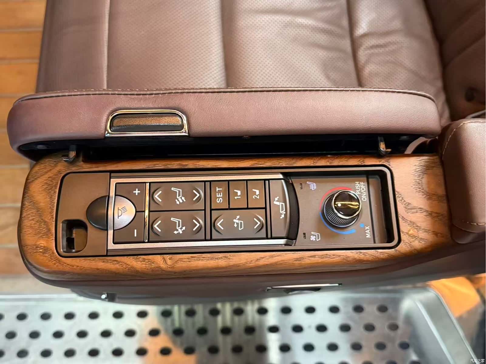 Mercedes-Benz V-Class, 2019 12