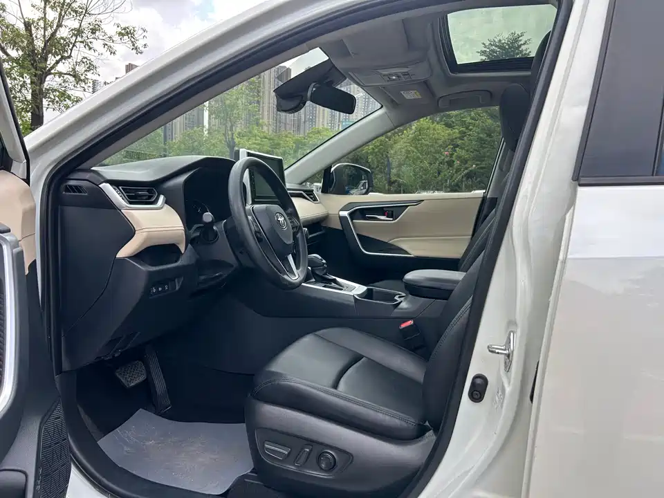 Toyota RAV4 Rongfang