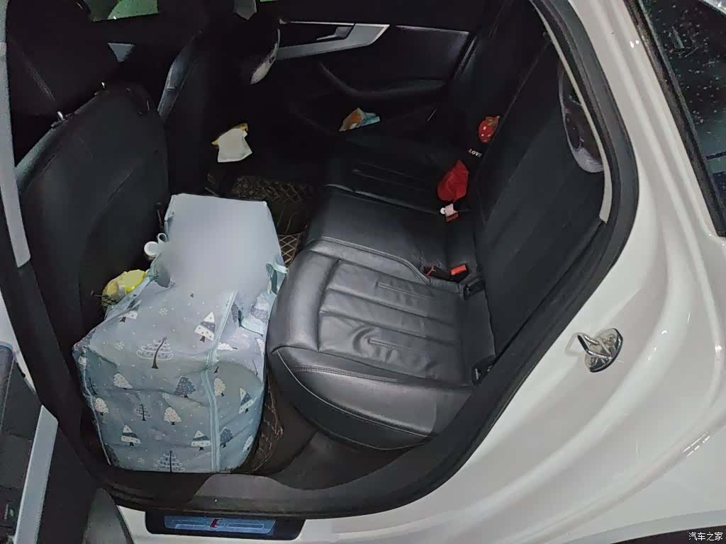 Audi A4L, 2019 15