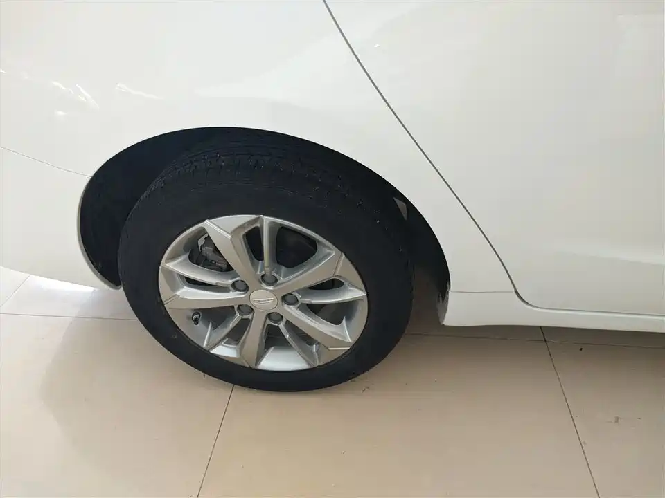 Geely Emgrand GL