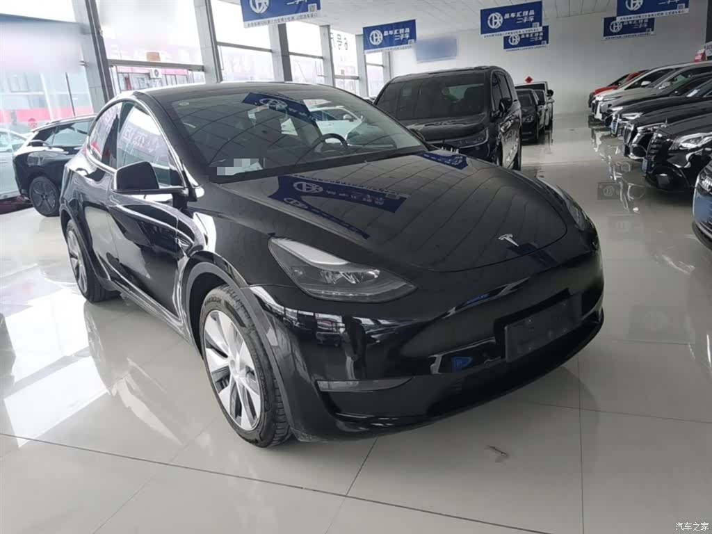 Tesla Model Y, 2023 4